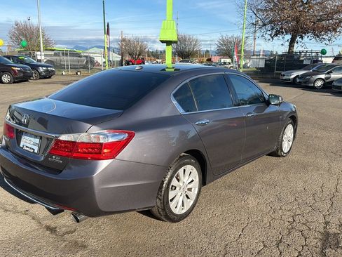 Used 2015 Honda Accord Touring image 3