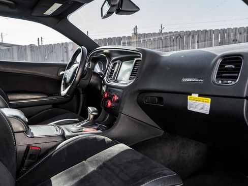 Used 2015 Dodge Charger SRT Hellcat image 34