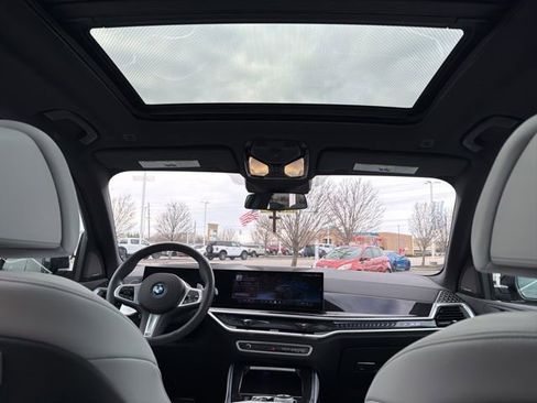 Used 2026 BMW X5 xDrive50e w/ Executive Package image 21