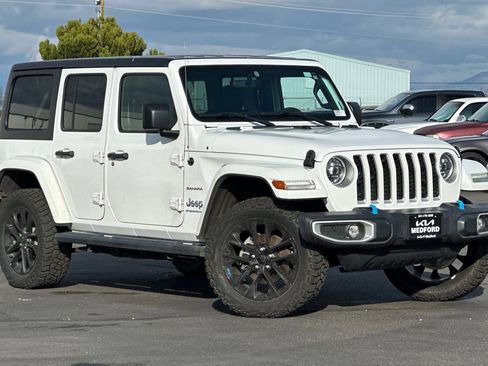 Used 2023 Jeep Wrangler Sahara image 2