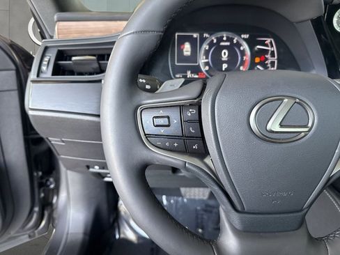Certified 2023 Lexus ES 350 w/ Premium Package image 14
