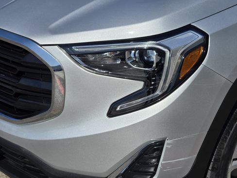 Used 2018 GMC Terrain SLE FWD image 14