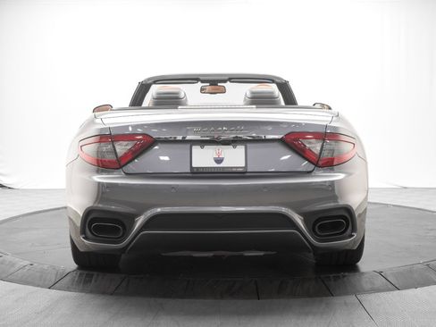 Used 2018 Maserati GranTurismo MC RWD image 4