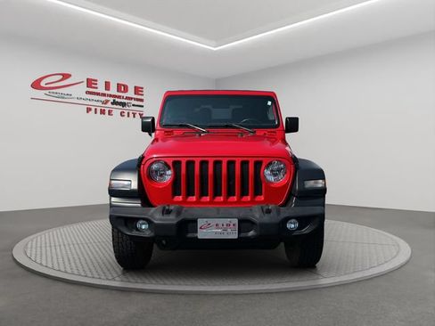 Used 2019 Jeep Wrangler Sport AWD/4WD image 13