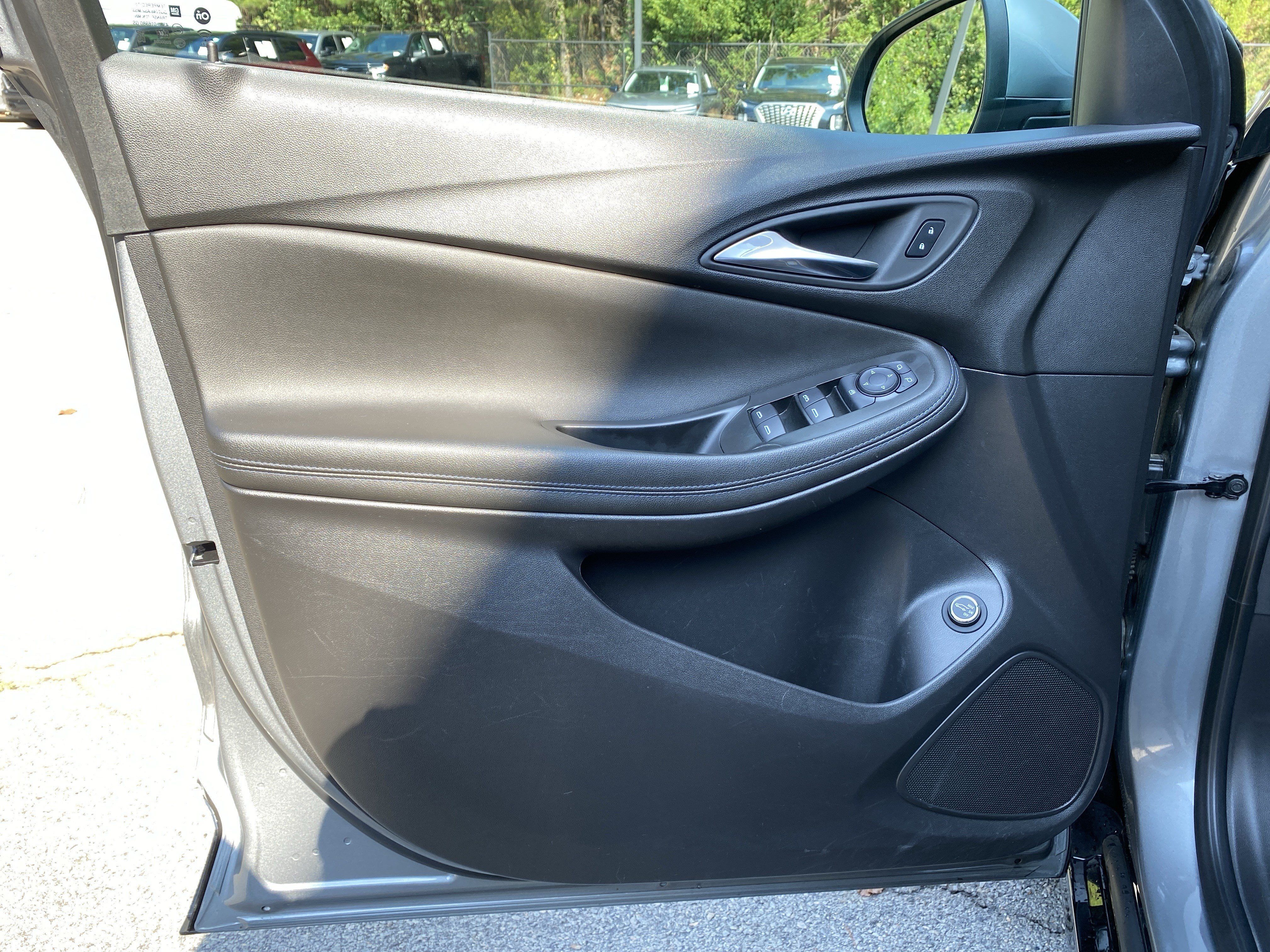 Used 2025 Buick Encore GX Sport Touring FWD image 14