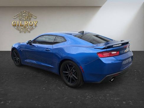 Used 2017 Chevrolet Camaro LT RWD image 12