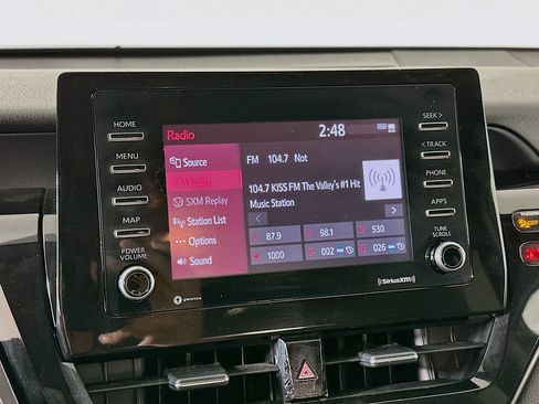 Used 2023 Toyota Camry SE image 19