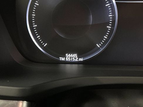 Used 2021 Volvo S60 T5 Momentum image 33