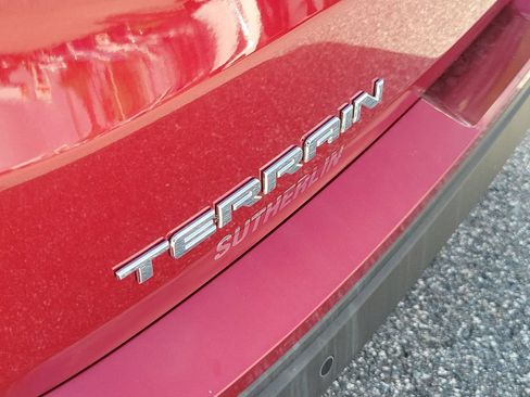 Used 2019 GMC Terrain SLE w/ Driver Convenience Package FWD image 6