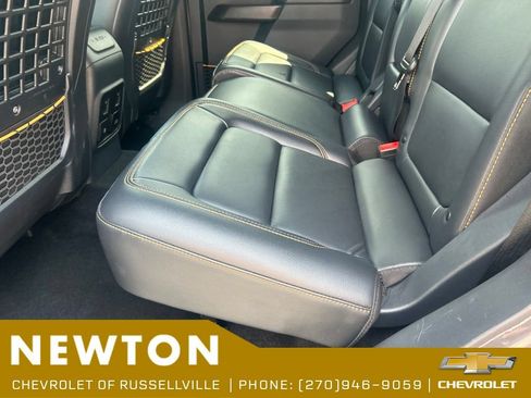 Used 2024 Ford Bronco Badlands AWD/4WD image 36