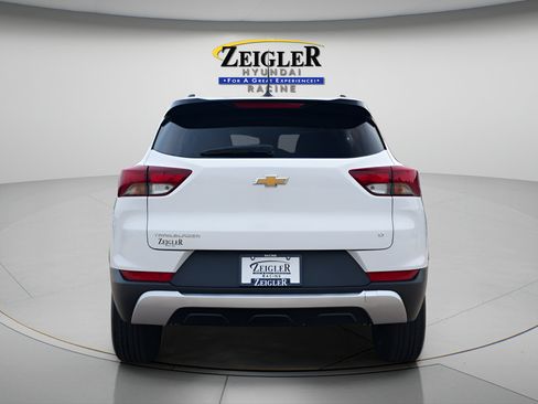 Used 2023 Chevrolet TrailBlazer LT FWD image 6