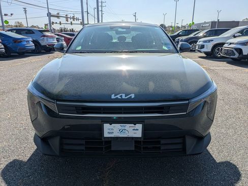 Used 2025 Kia K4 LXS image 9