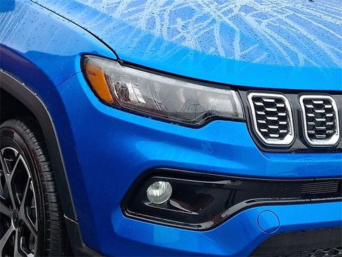 Used 2026 Jeep Compass Limited image 4