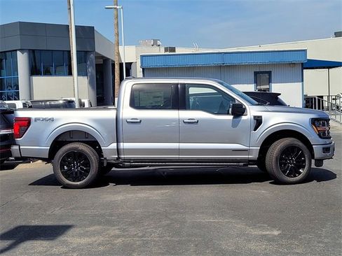 New 2025 Ford F150 XLT w/ Equipment Group 302A MID image 3