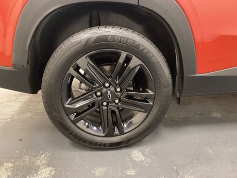 Certified 2024 Chevrolet Trax ACTIV w/ Sunroof Package image 32