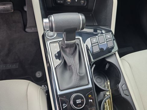 Used 2023 Kia Sportage EX image 21