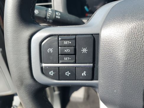 Used 2025 Ford F150 XLT w/ Equipment Group 301A Standard image 16