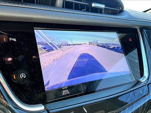 Used 2025 Cadillac XT6 Premium Luxury image 31