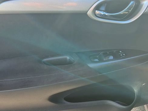 Used 2015 Nissan Sentra SR image 35