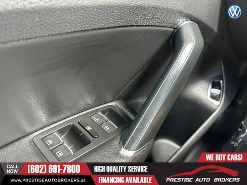 Used 2017 Volkswagen Passat 1.8T SEL Premium image 17