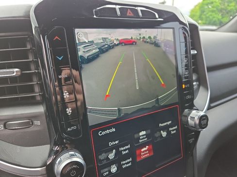 Used 2020 RAM 1500 Big Horn AWD/4WD image 25