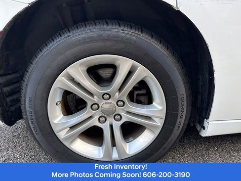 Used 2022 Dodge Charger SXT image 5