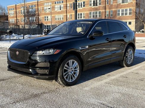 Used 2019 Jaguar F-PACE Prestige image 1