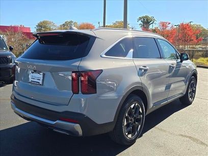 New 2026 Kia Sorento S w/ S Panoramic Sunroof Package