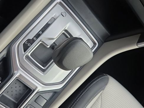 Used 2023 Subaru Forester image 30