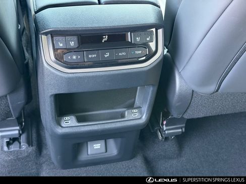 Used 2024 Lexus TX 500h AWD w/ Technology Package image 30