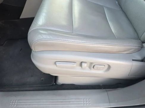 Used 2010 Honda Pilot Touring image 51
