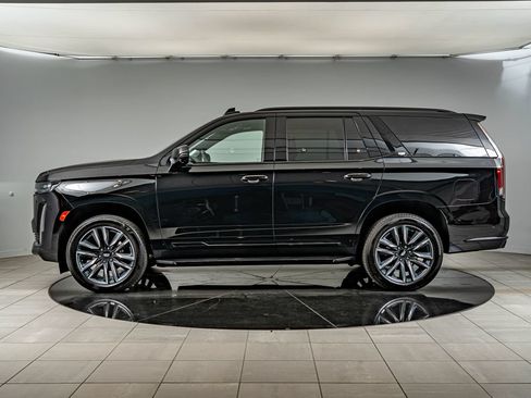 Used 2024 Cadillac Escalade Sport Platinum w/ Heavy-Duty Trailer Package AWD/4WD image 8