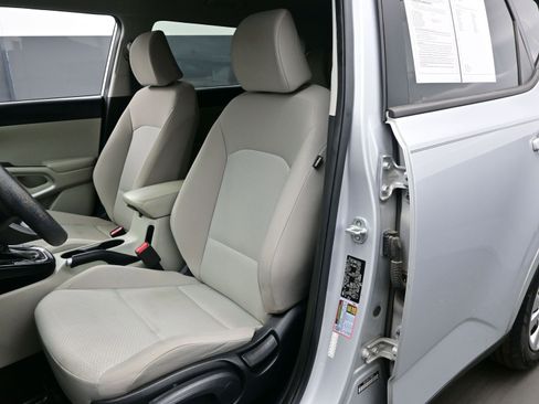 Used 2020 Kia Soul LX image 12
