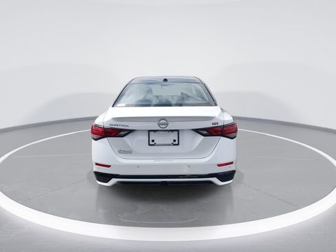 Used 2025 Nissan Sentra SR image 7