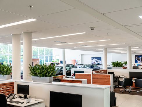 Used 2025 Buick Envision Sport Touring image 4