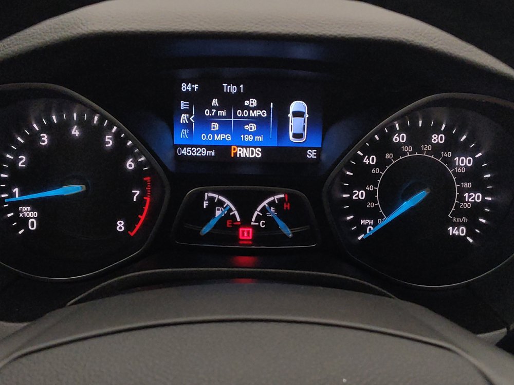 Used 2018 Ford Focus Titanium FWD image 23