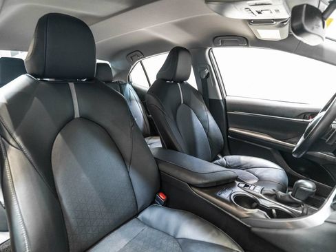 Used 2024 Toyota Camry XSE FWD image 15