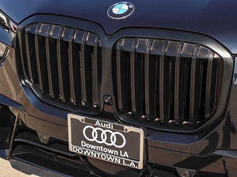 Used 2023 BMW X7 xDrive40i w/ Executive Package AWD/4WD image 8