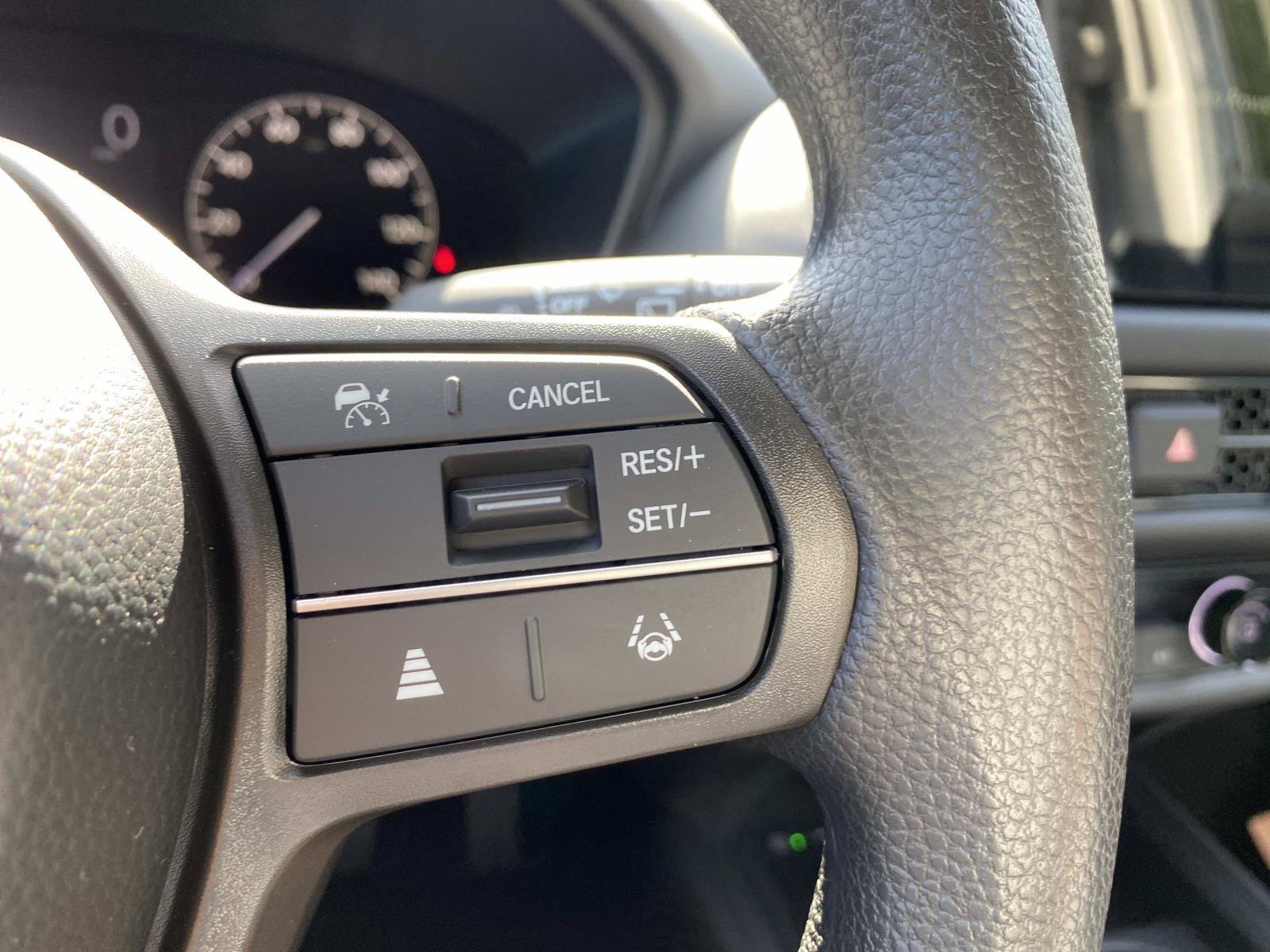 New 2027 Honda HR-V LX image 14