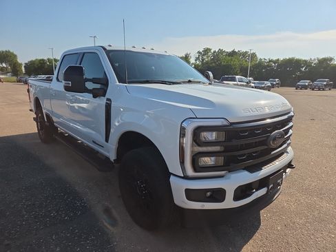 Used 2024 Ford F250 Lariat w/ Lariat Ultimate Package AWD/4WD image 7