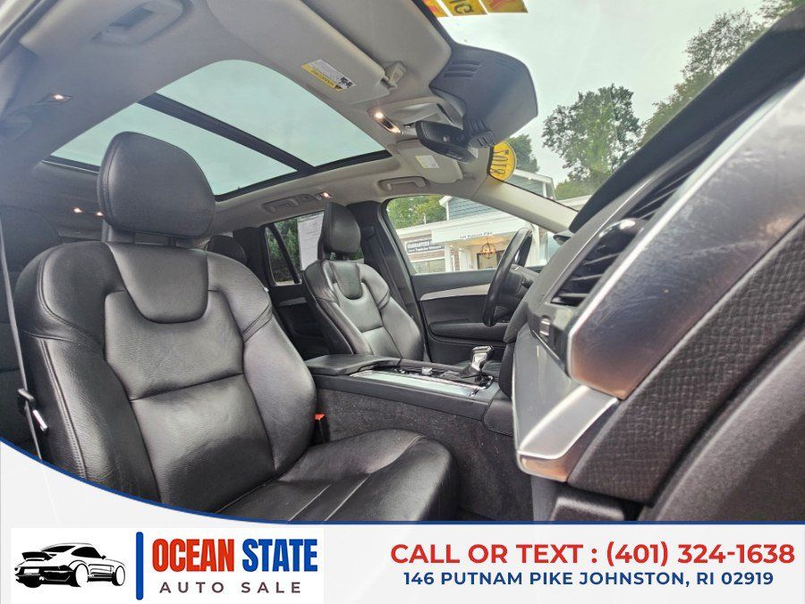 Used 2018 Volvo XC90 T5 Momentum w/ Convenience Package AWD/4WD image 14
