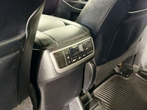 Used 2016 Toyota Highlander XLE AWD/4WD image 26