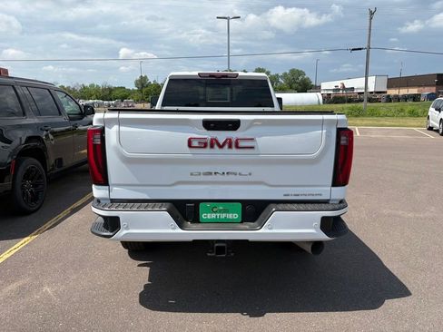 Used 2024 GMC Sierra 3500 Denali w/ Denali Reserve Package AWD/4WD image 4
