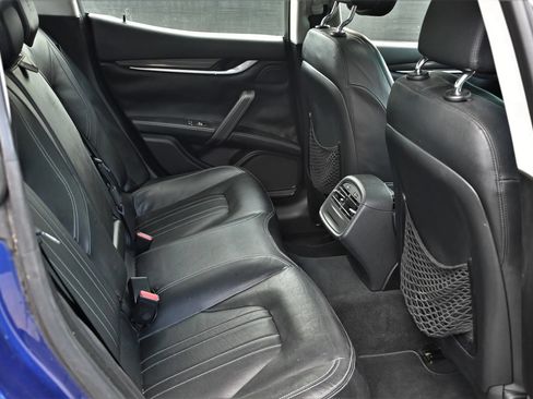 Used 2016 Maserati Ghibli RWD image 16