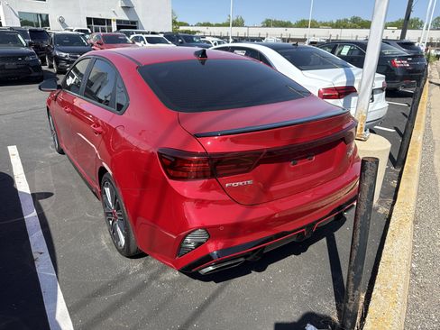 Used 2022 Kia Forte GT w/ GT2 Package FWD image 2