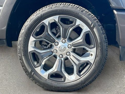 Used 2019 RAM 1500 Limited w/ Advanced Safety Group AWD/4WD image 31