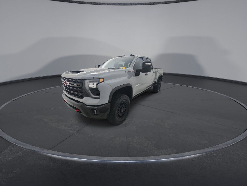 Used 2025 Chevrolet Silverado 2500 ZR2 w/ Technology Package AWD/4WD image 5