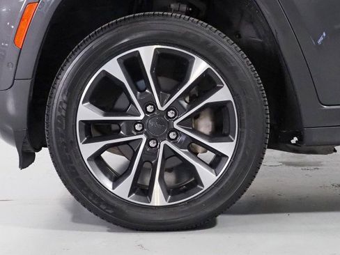 Used 2023 Jeep Grand Cherokee Overland image 56