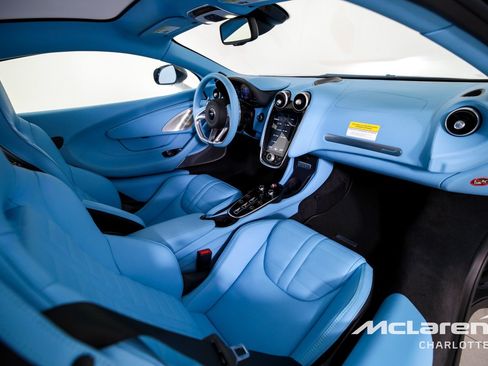 Used 2025 McLaren GTS RWD image 21