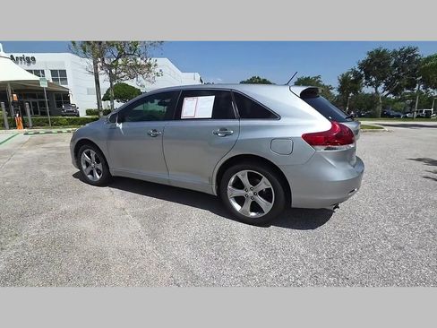 Used 2015 Toyota Venza XLE FWD image 38